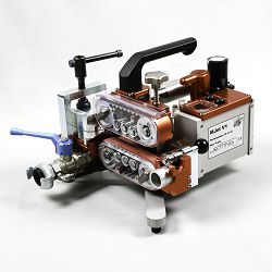 V1 - STROJ ZA UPUHIVANJE OPTIČKIH kabela 2.4-16 mm / cijevi 7-50 mm