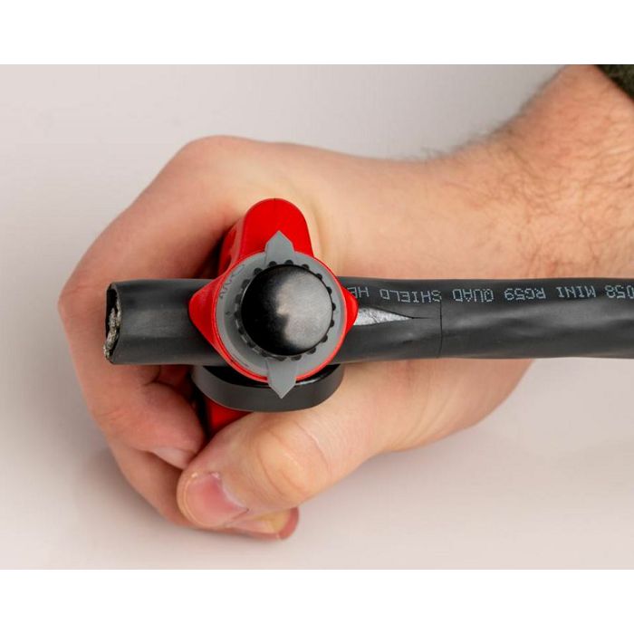 cst-1140-alat-za-prstenovanje-i-uzduzno-prorezivanje-45-29mm-nn187a_3826.jpg