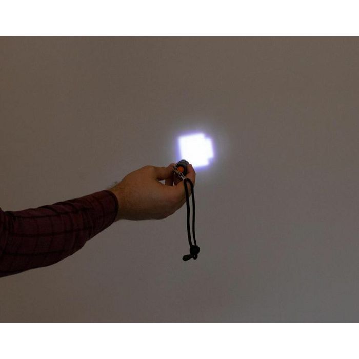fl-2000-led-svjetiljka-sa-zoom-objektivom-nn112b_13275.jpg